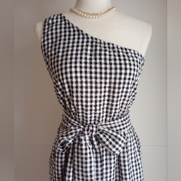 crown & ivy Dresses & Skirts - DONATED